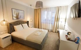 Maniu 31 Apartments & Rooms